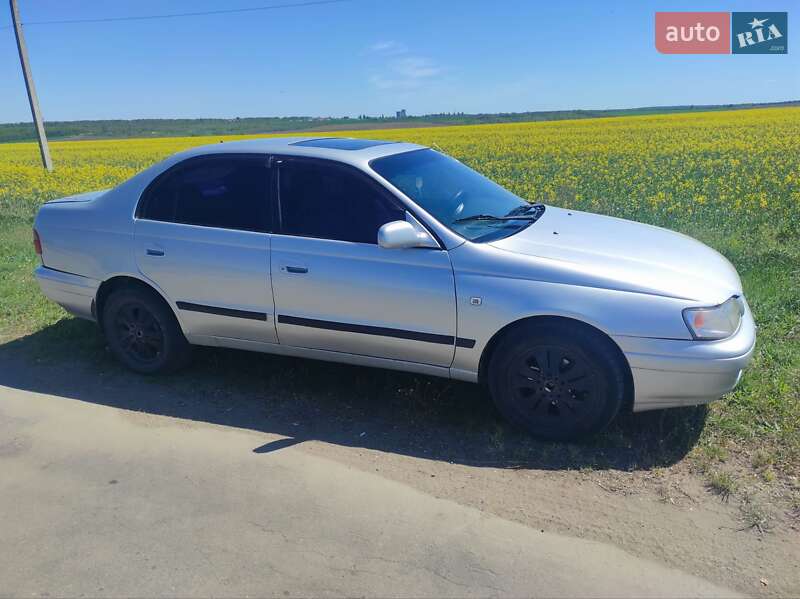 Седан Toyota Carina E 1997 в Кодимі