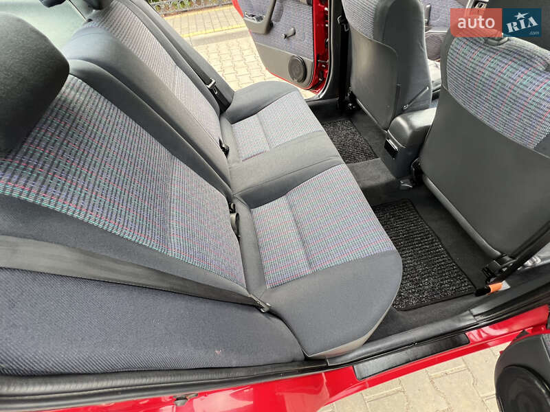Седан Toyota Carina E 1994 в Одесі