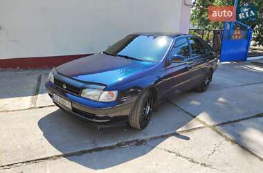 Лифтбек Toyota Carina E 1993 в 