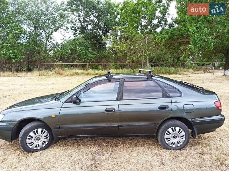 Лифтбек Toyota Carina E 1994 в Великодолинском