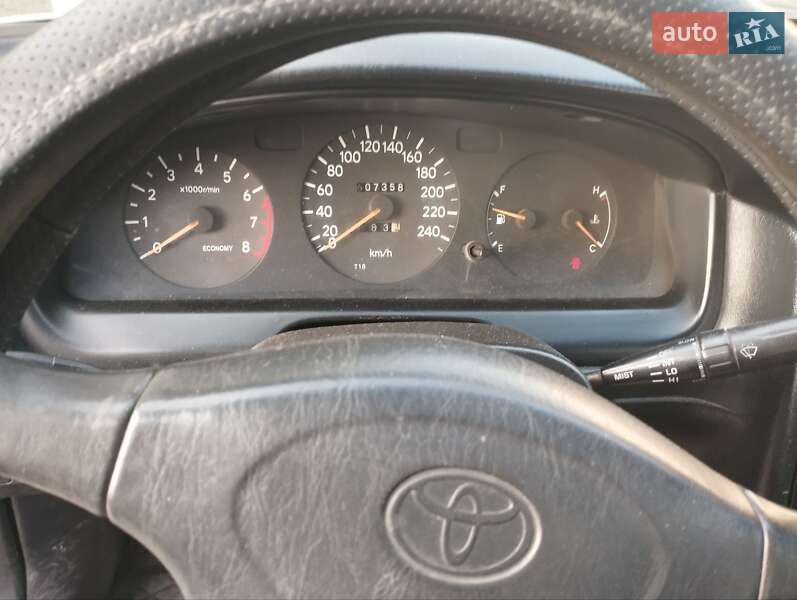 Седан Toyota Carina E 1993 в Слобожанском