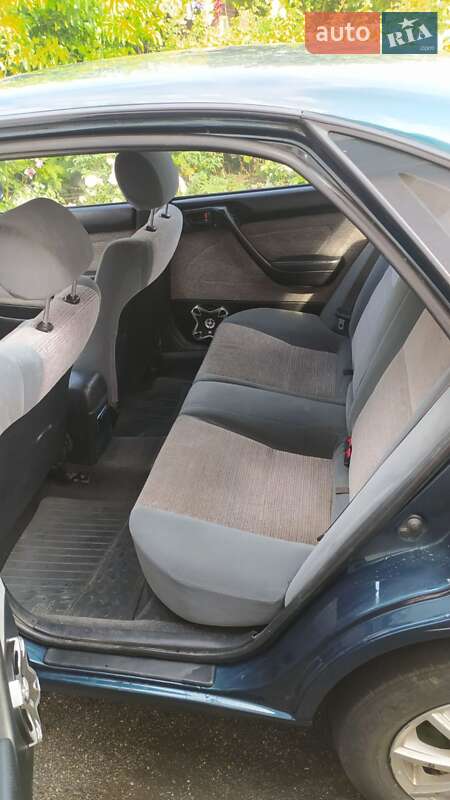 Лифтбек Toyota Carina E 1993 в Виннице