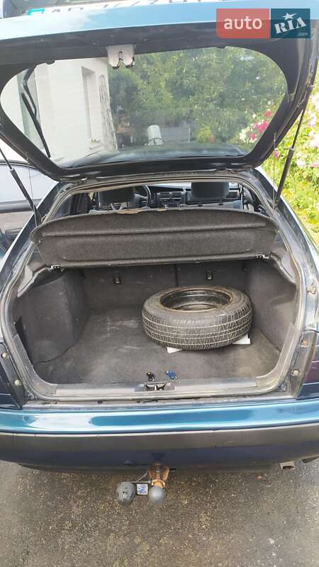Лифтбек Toyota Carina E 1993 в Виннице