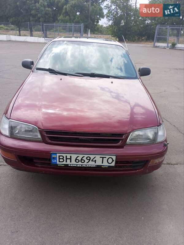Седан Toyota Carina E 1994 в Одессе