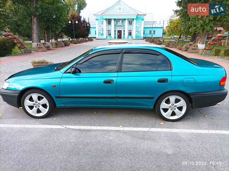 Toyota Carina 1997