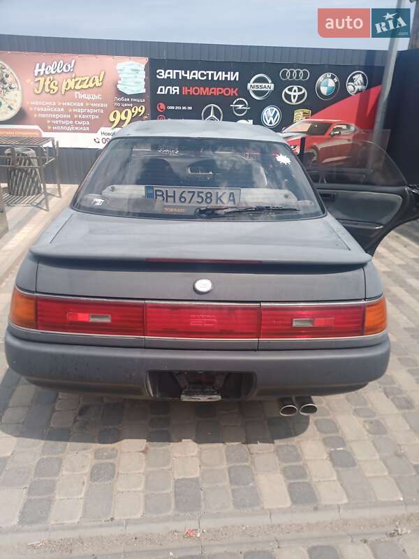 Седан Toyota Carina 1990 в Одессе