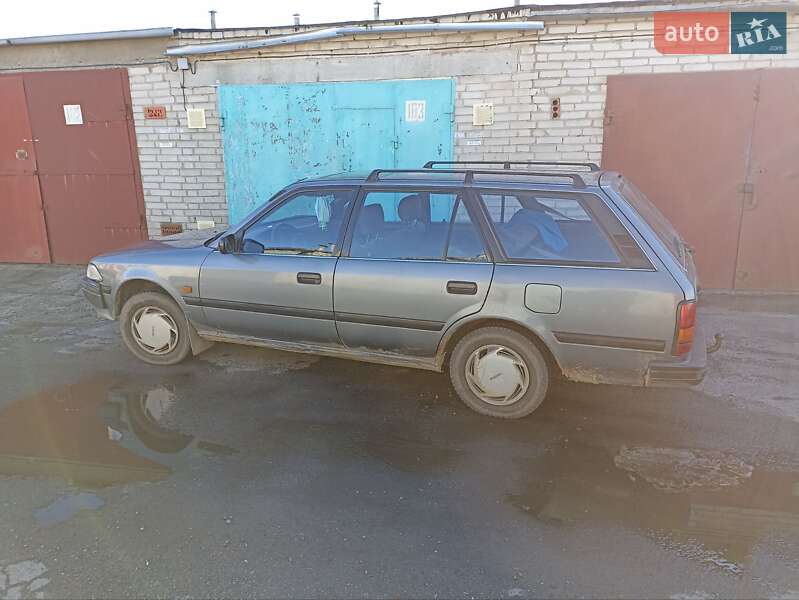 Универсал Toyota Carina 1990 в Луцке