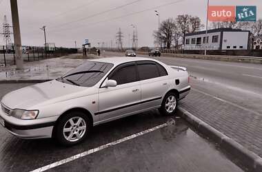 Седан Toyota Carina 1997 в Виннице