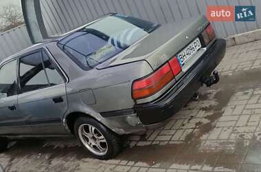 Седан Toyota Carina 1990 в Черноморске