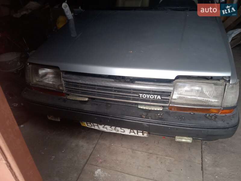 Хэтчбек Toyota Carina 1985 в Подольске