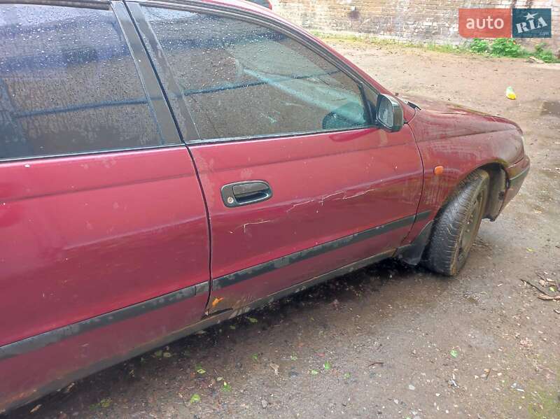 Седан Toyota Carina 1995 в Харькове