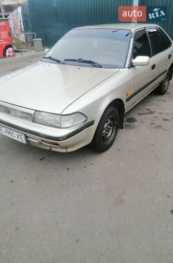 Седан Toyota Carina 1989 в Києві