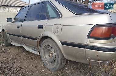 Хэтчбек Toyota Carina 1988 в 