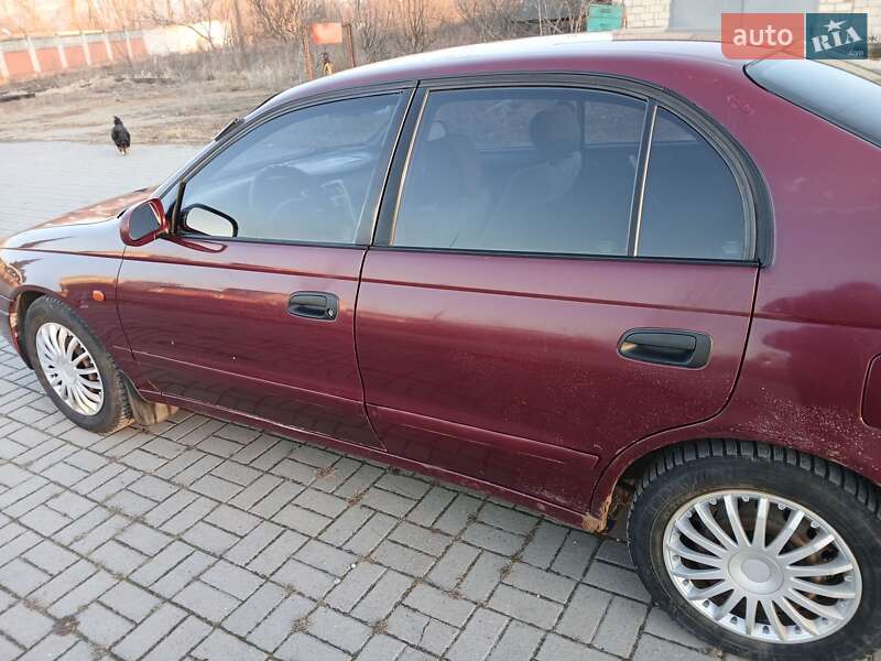 Седан Toyota Carina 1997 в Калиновке