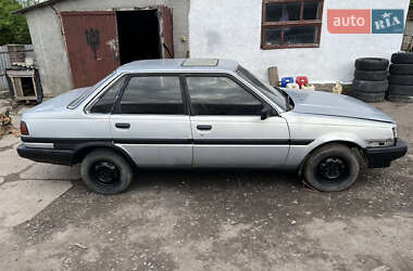 Седан Toyota Carina 1987 в Шепетовке