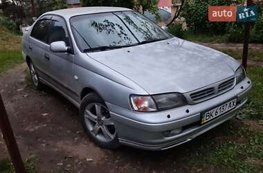 Седан Toyota Carina 1994 в Заріччі