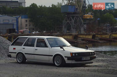Універсал Toyota Carina 1984 в Миколаєві