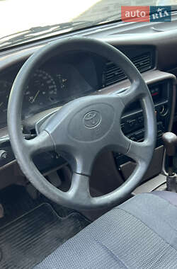Седан Toyota Carina 1988 в 