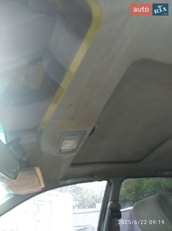 Седан Toyota Carina 1995 в Боярке