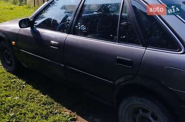 Седан Toyota Carina 1989 в Ивано-Франковске