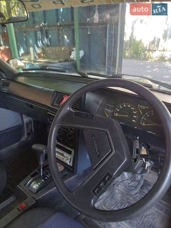 Седан Toyota Carina 1982 в Черноморске