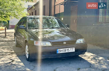 Седан Toyota Carina 1995 в Одессе
