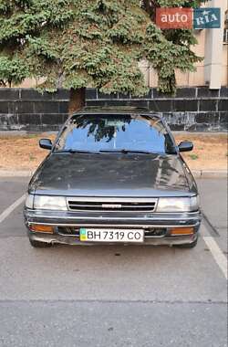 Хетчбек Toyota Carina 1990 в Нерубайське