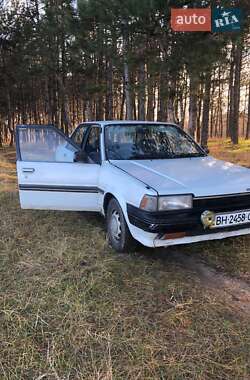 Седан Toyota Carina 1987 в Одессе