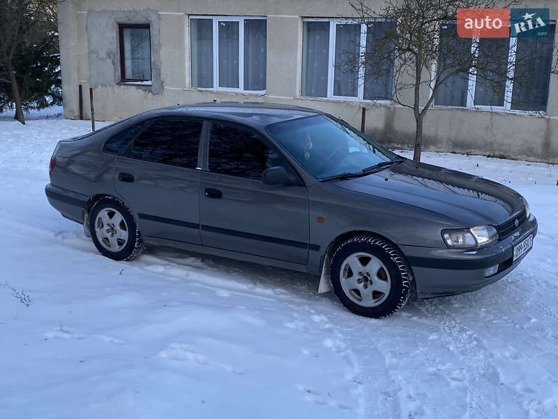 Седан Toyota Carina 1994 в Збараже