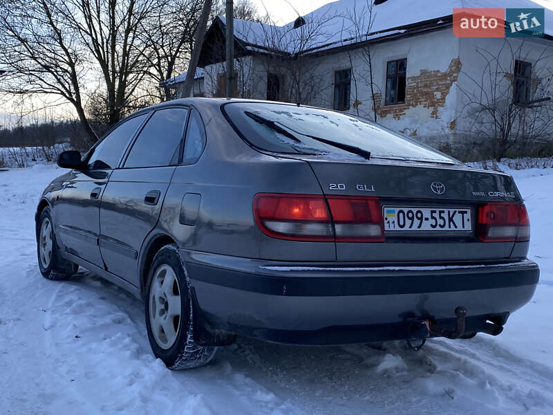 Седан Toyota Carina 1994 в Збараже