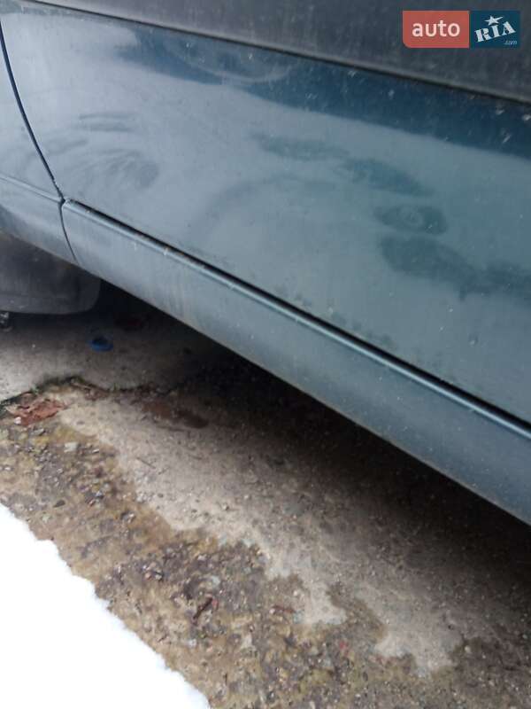 Седан Toyota Carina 1996 в Киеве