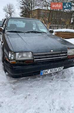 Хетчбек Toyota Carina 1987 в Зарічному