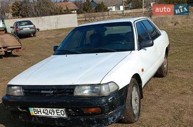 Седан Toyota Carina 1990 в Одессе