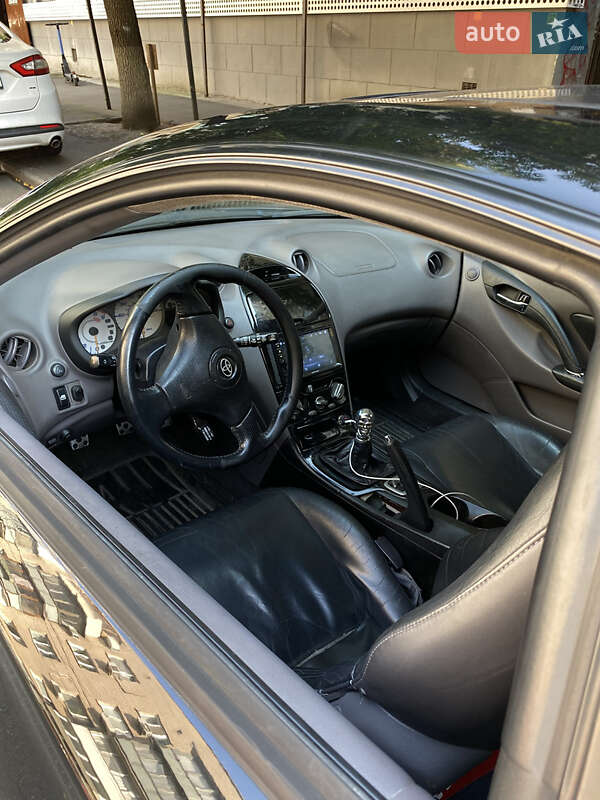 Купе Toyota Celica 2000 в Києві