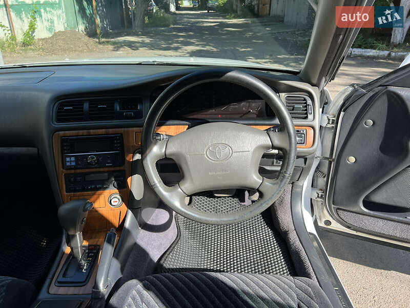 Седан Toyota Chaser 2000 в Одесі