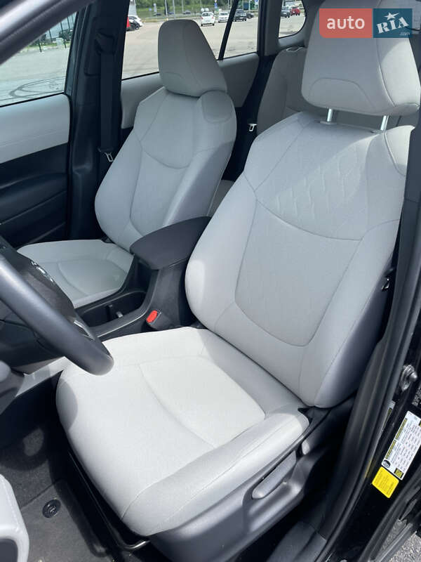 Позашляховик / Кросовер Toyota Corolla Cross 2022 в Києві