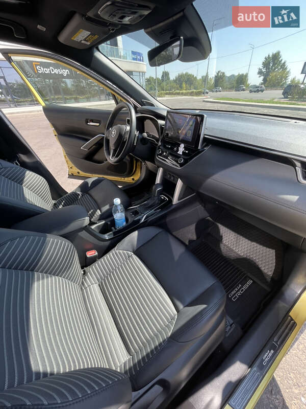 Позашляховик / Кросовер Toyota Corolla Cross 2023 в Києві