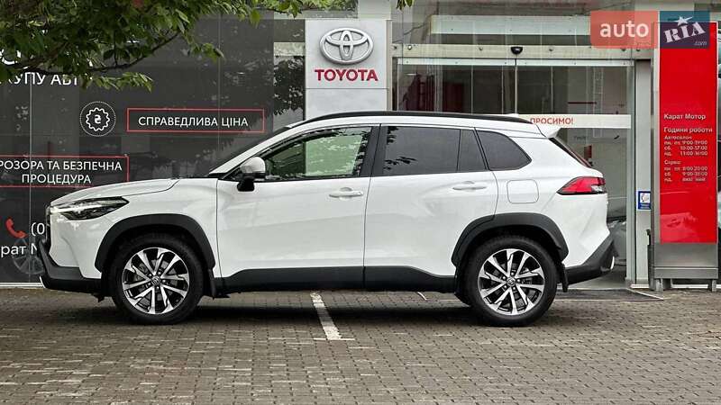 Позашляховик / Кросовер Toyota Corolla Cross 2023 в Ужгороді