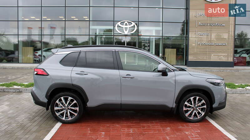 Внедорожник / Кроссовер Toyota Corolla Cross 2025 в Черкассах