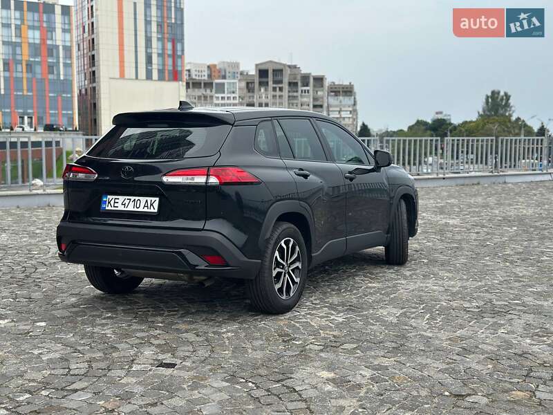 Внедорожник / Кроссовер Toyota Corolla Cross 2023 в Днепре фото 6 Внедорожник / Кроссовер Toyota Corolla Cross 2023 в Днепре