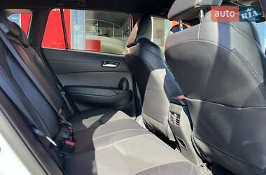 Позашляховик / Кросовер Toyota Corolla Cross 2024 в 