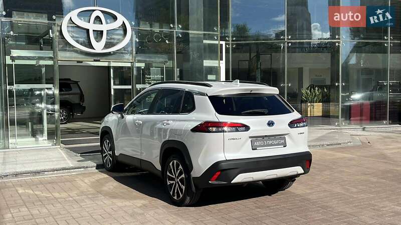 Внедорожник / Кроссовер Toyota Corolla Cross 2023 в Киеве