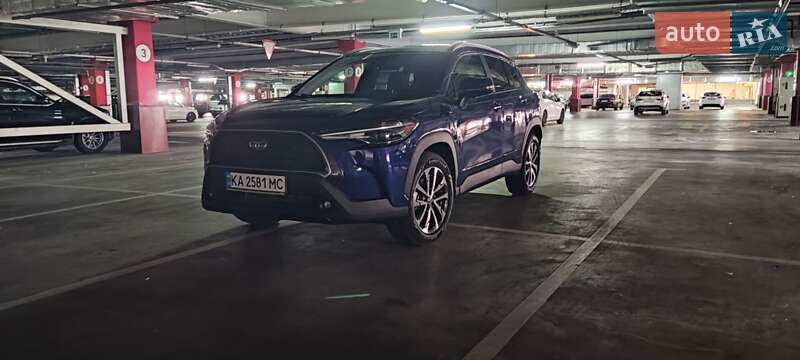 Внедорожник / Кроссовер Toyota Corolla Cross 2022 в Киеве фото 6 Внедорожник / Кроссовер Toyota Corolla Cross 2022 в Киеве