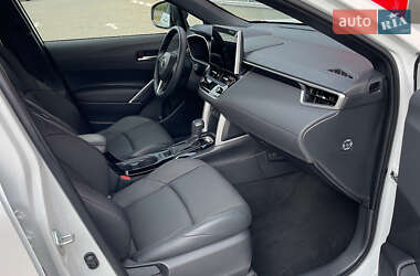Позашляховик / Кросовер Toyota Corolla Cross 2024 в 