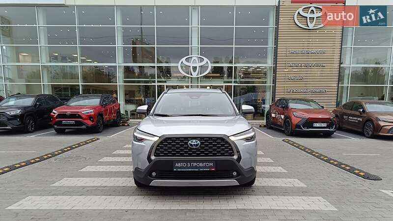 Внедорожник / Кроссовер Toyota Corolla Cross 2022 в Киеве