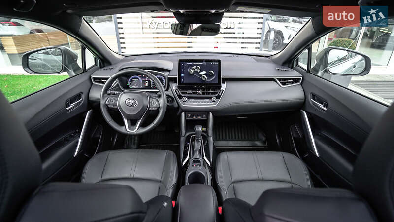Позашляховик / Кросовер Toyota Corolla Cross 2024 в Львові