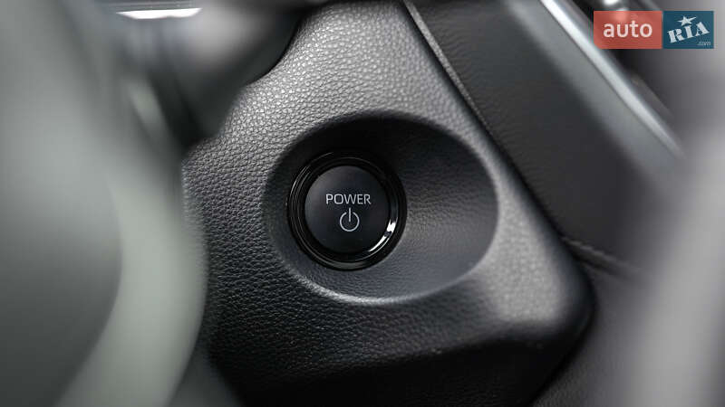 Позашляховик / Кросовер Toyota Corolla Cross 2024 в Львові