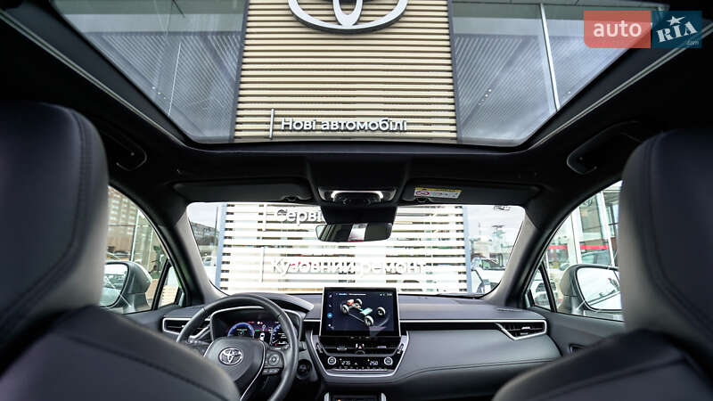 Позашляховик / Кросовер Toyota Corolla Cross 2024 в Львові