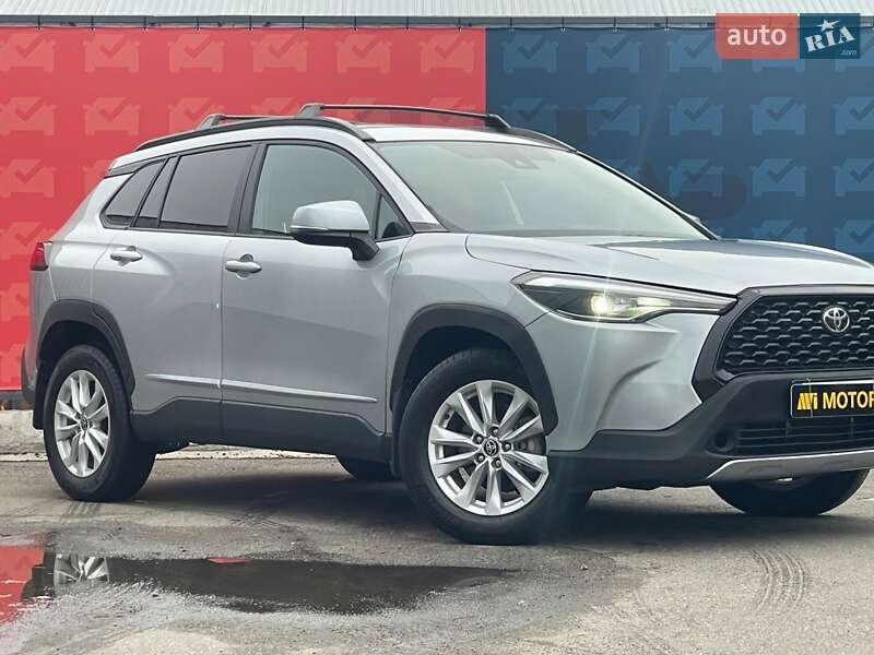 Внедорожник / Кроссовер Toyota Corolla Cross 2022 в Киеве