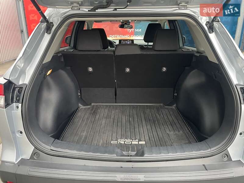 Внедорожник / Кроссовер Toyota Corolla Cross 2022 в Киеве